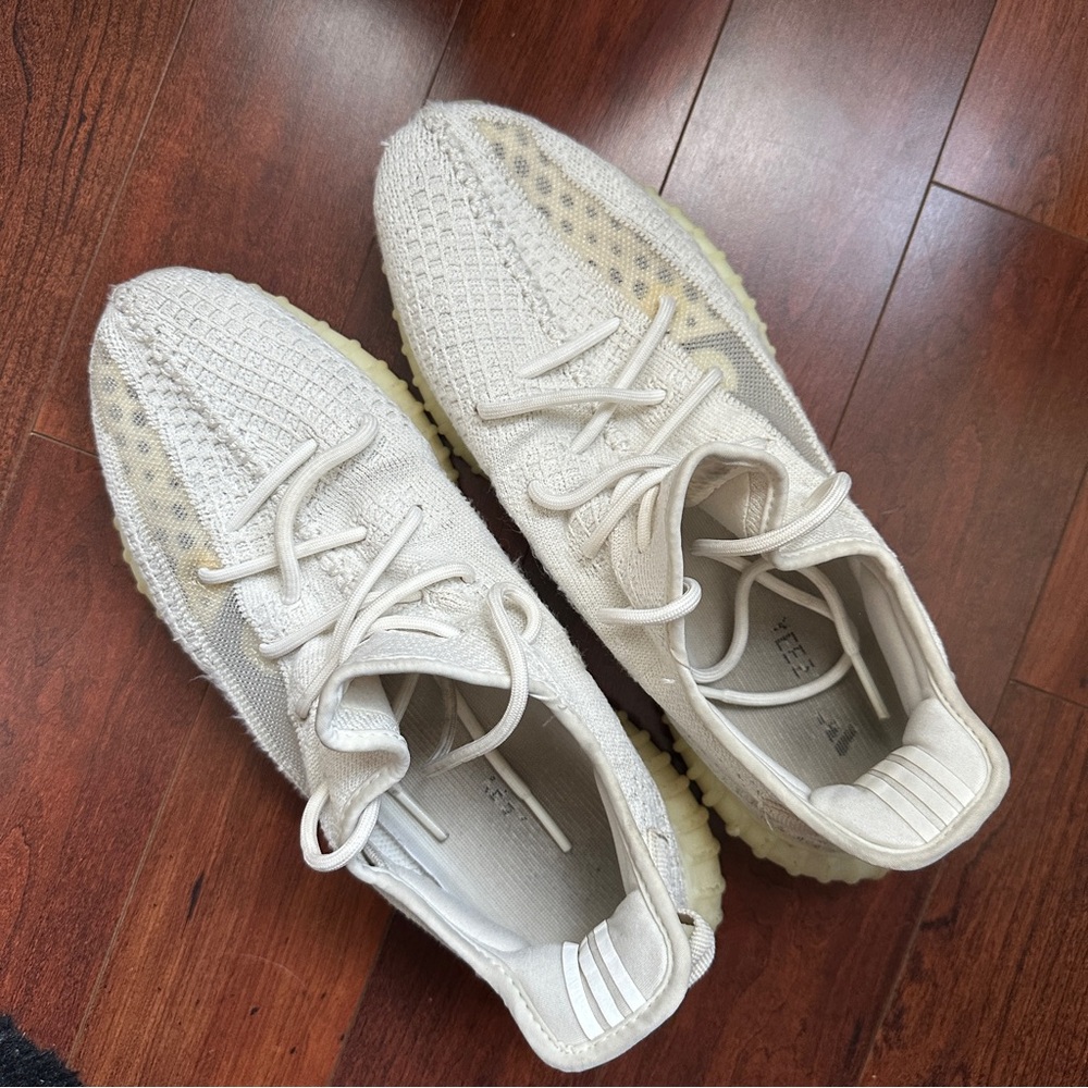 Yeezy Boost 350 V2 Bone